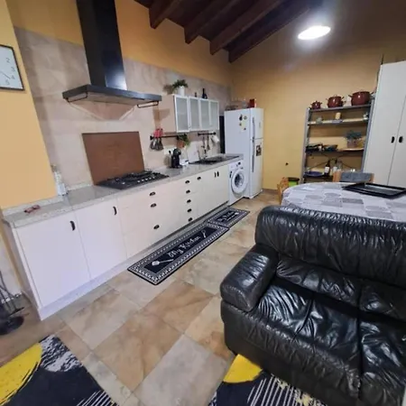 Casa Con Piscina Y Gimnasio Privados