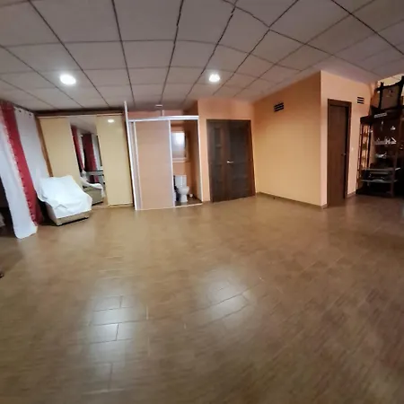 Casa Con Piscina Y Gimnasio Privados بيت للعطل *